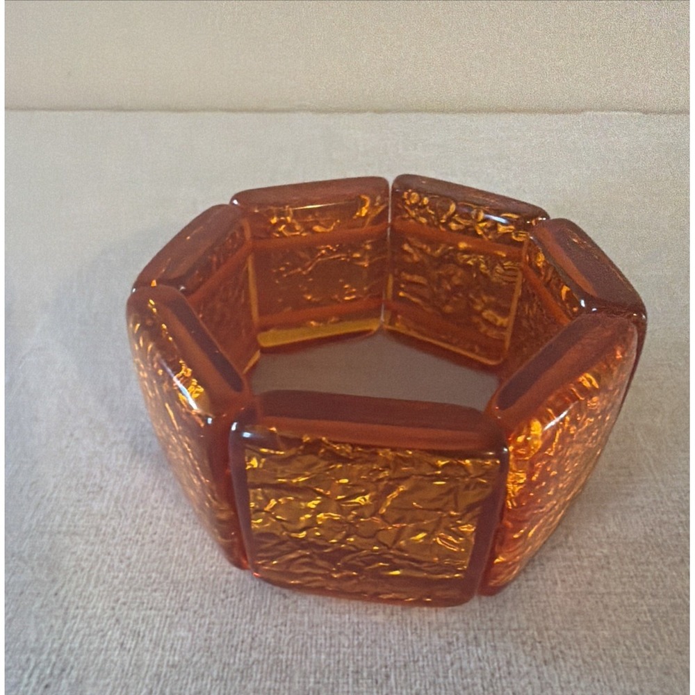 Vintage Amber Colored Lucite Stretchy Chunky Bracelet